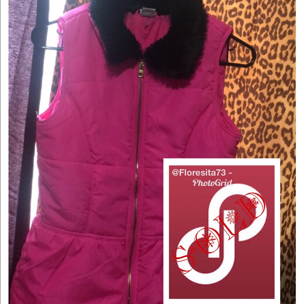 ⚡️Pink & Green ⚡️Girls sweater vest.